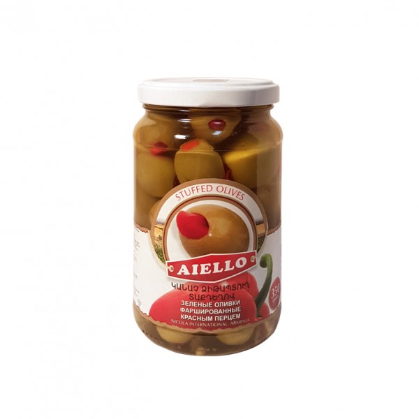 Green olives stuffed with pepper